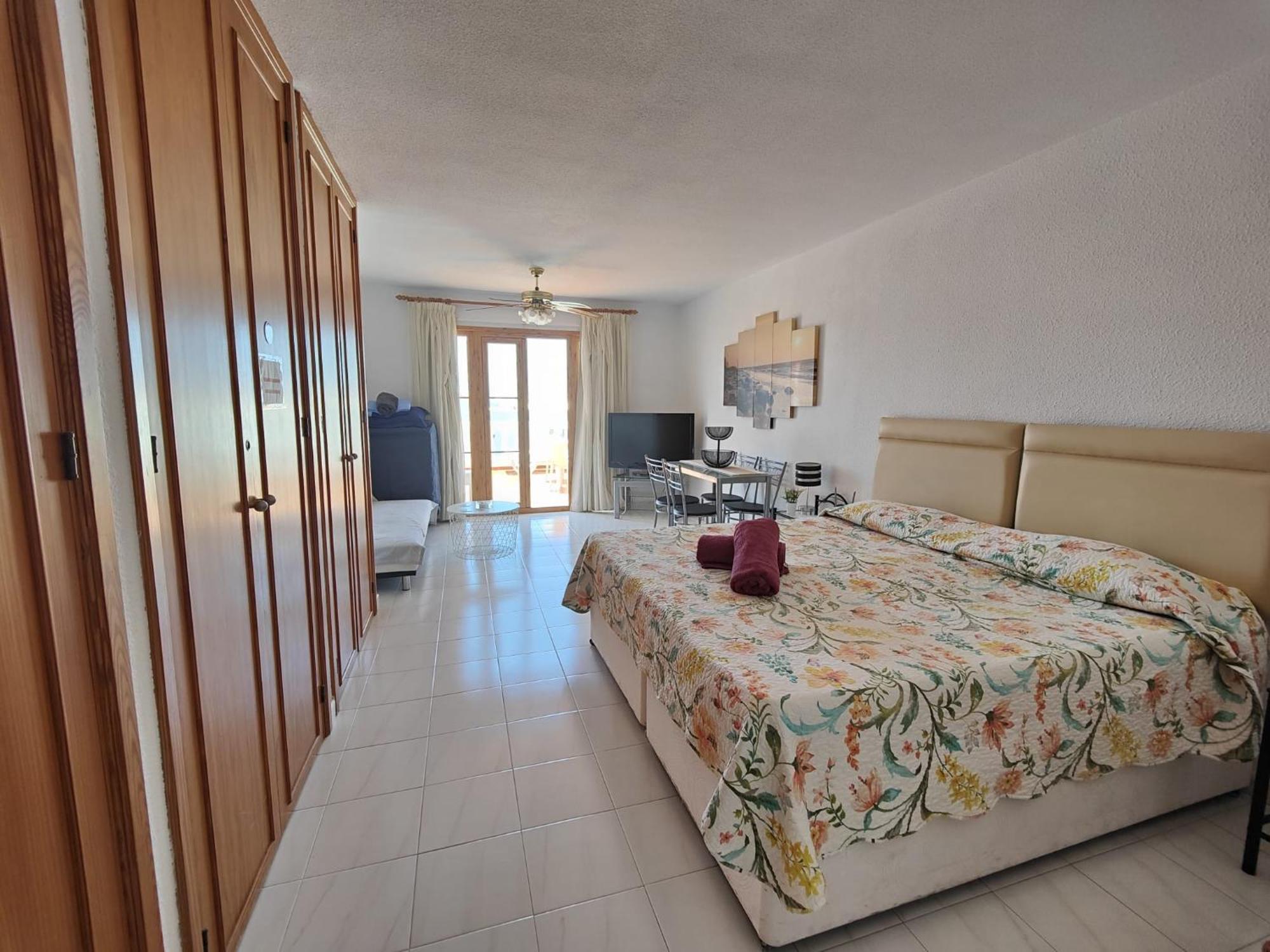 Port Royale Apartment Los Cristianos  Bagian luar foto